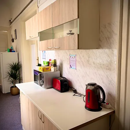 Just 3 Min Walk Old Town Center Private C 홈스테이 *